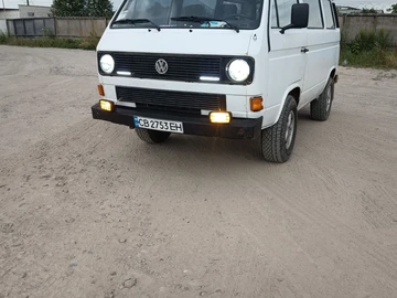 Авто Volkswagen Transporter 1988 № 8970774