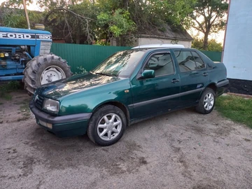 Авто Volkswagen Vento 1996 № 8970870