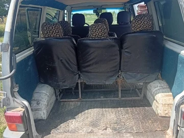 Авто Volkswagen Transporter 1995 № 8970952