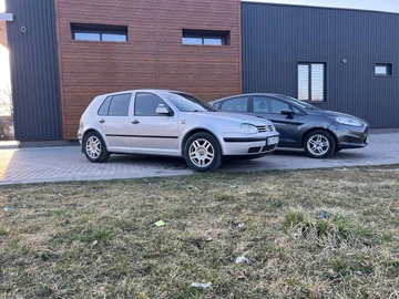Авто Volkswagen Golf 1999 № 8970960