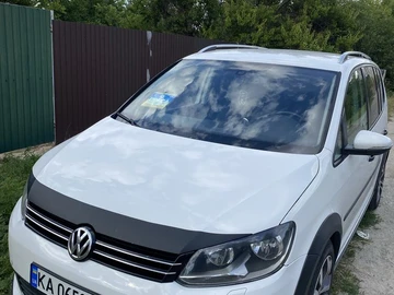 Авто Volkswagen Touran 2011 № 8971056