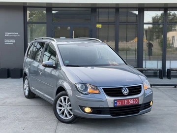 Авто Volkswagen Touran 2010 № 8971693