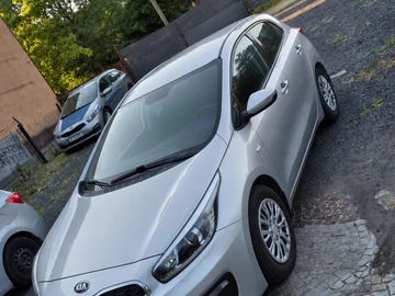 Авто KIA Cee X27 D 2013 № 8971708