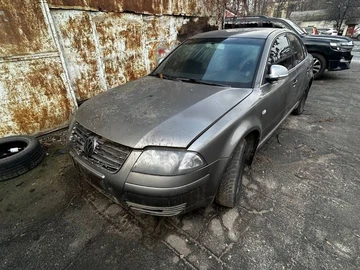 Авто Volkswagen Passat Sedan 2000 № 8971738