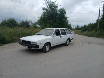 Авто Volkswagen Passat Sedan 1993 № 8972081