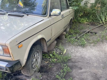Авто ВАЗ 2105 1999 № 8972113