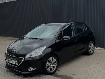 Авто Peugeot 208 2014 № 8972124