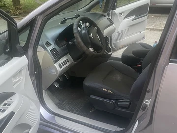 Авто Mitsubishi Grandis 2005 № 8972152