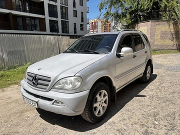 Авто Mercedes Ml Серия 2000 № 8972330
