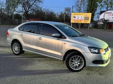 Авто Volkswagen Polo 2012 № 8972392