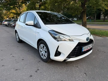 Авто Toyota Yaris 2020 № 8972395