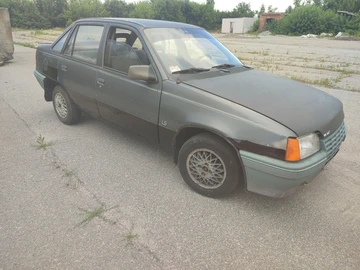 Авто Opel Kadett 1986 № 8972419
