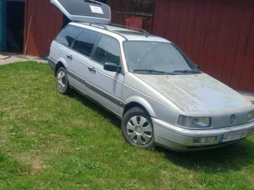 Авто Volkswagen Passat Variant 1990 № 8972533