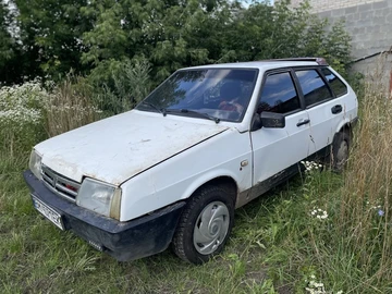 Авто ВАЗ 2109 1999 № 8972628