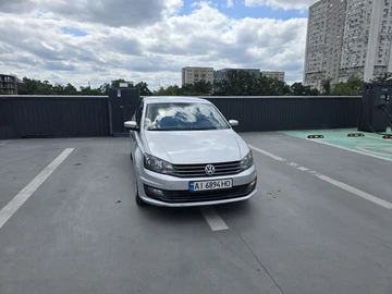 Авто Volkswagen Polo 2018 № 8972632
