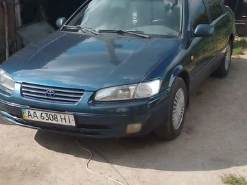 Авто Toyota Camry 1998 № 8972977