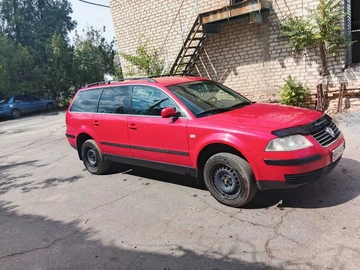 Авто Volkswagen Passat Variant 2001 № 8973012