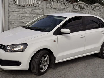 Авто Volkswagen Polo 2012 № 8973028
