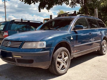 Авто Volkswagen Passat Variant 2000 № 8973111