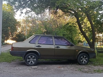 Авто ВАЗ 21099I 1999 № 8973597
