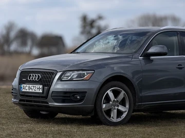 Авто Audi Q5 2012 № 8973861
