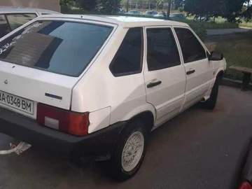 Авто ВАЗ 2109 1992 № 8974000