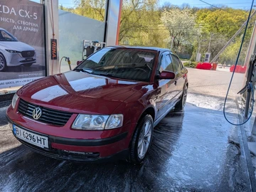 Авто Volkswagen Passat Sedan 2000 № 8974003
