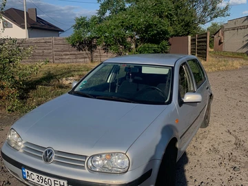 Авто Volkswagen Golf 1999 № 8974012