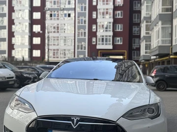 Авто Tesla Model S 2015 № 8974072