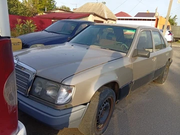 Авто Mercedes W124 1992 № 8974079