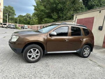 Авто Renault Duster 2010 № 8974099