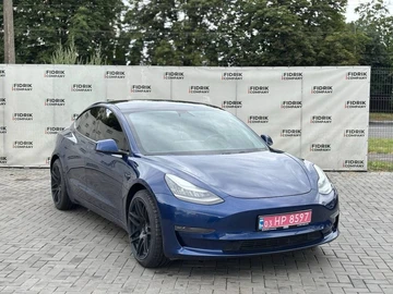 Авто Tesla Model 3 2019 № 8974192