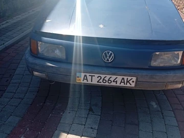 Авто Volkswagen Passat Sedan 1988 № 8974206