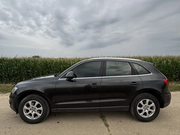 Авто Audi Q5 2010 № 8974424