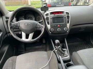 Авто KIA Cee X27 D 2009 № 8974530