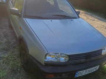 Авто Volkswagen Golf 1992 № 8974790