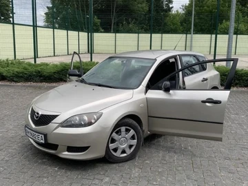 Авто Mazda 3 2005 № 8974836