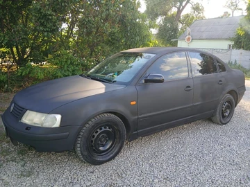 Авто Volkswagen Passat Sedan 1997 № 8975314