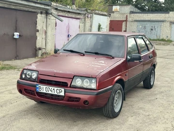 Авто ВАЗ 2109 1998 № 8975437