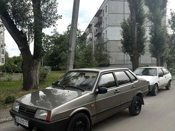 Авто ВАЗ 21099 2001 № 8975444