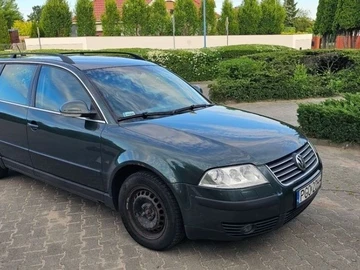 Авто Volkswagen Passat Variant 2004 № 8975656
