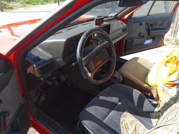Авто Volkswagen Passat Hatchback 1986 № 8975681