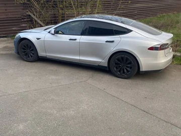 Авто Tesla Model S 2013 № 8975770