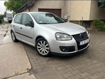 Авто Volkswagen Golf 2004 № 8975779