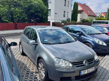 Авто Volkswagen Golf 2004 № 8975782