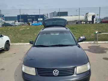 Авто Volkswagen Passat Variant 2000 № 8976003