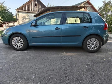 Авто Volkswagen Golf 2005 № 8976107