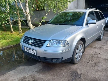 Авто Volkswagen Passat Sedan 2002 № 8976128