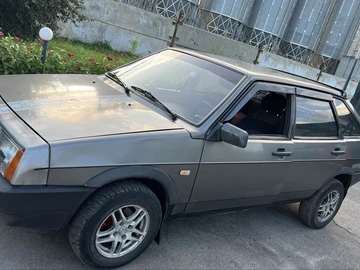 Авто ВАЗ 2109 1993 № 8976240