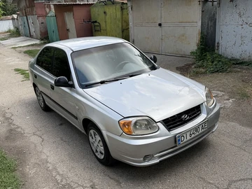 Авто Hyundai Accent 2004 № 8976315